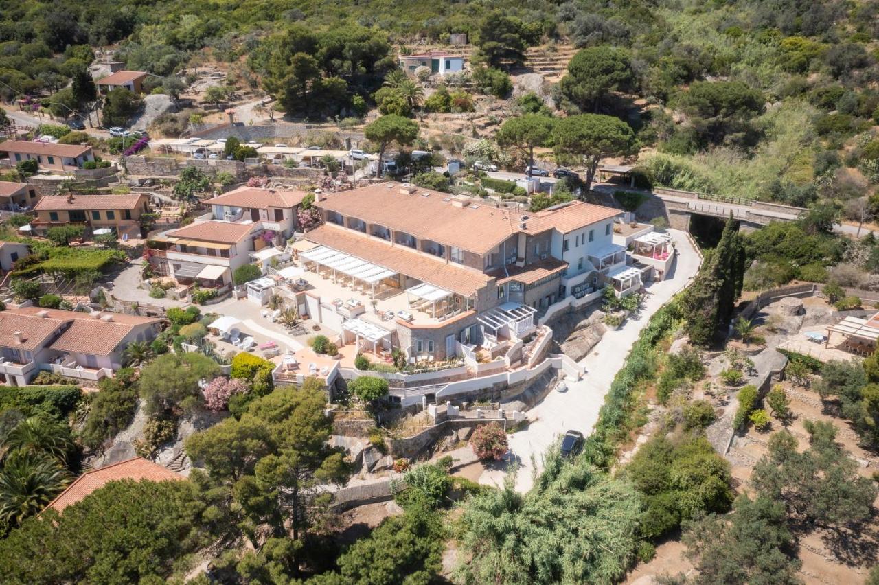 Hotel Arenella Джилио Порто Екстериор снимка